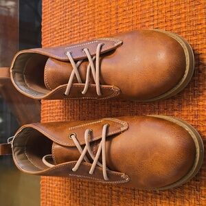 BOY'S BROWN LACE UP SHORT BOOT SHOE SIZE 4